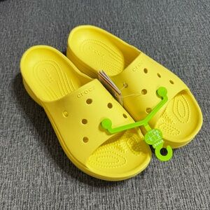 Crocs Bae Platform Slide Sandals